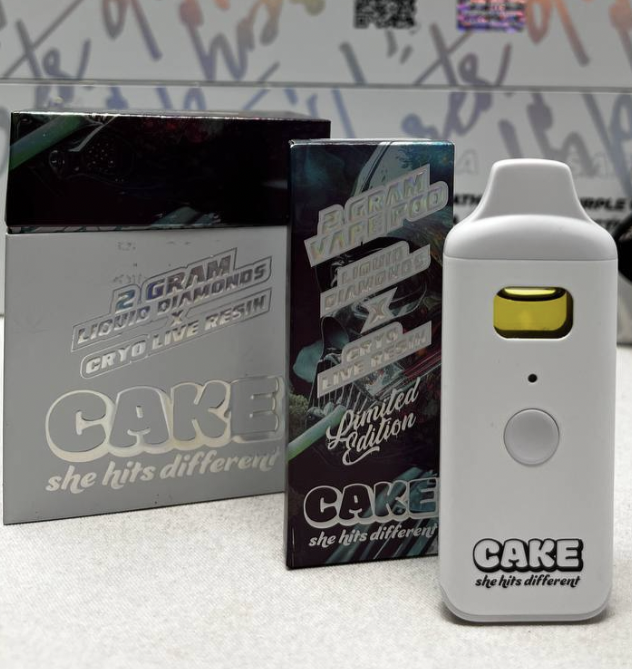 Cake 2 Gram She Hits Different Bar Disposable CBD THC Vape Pod
